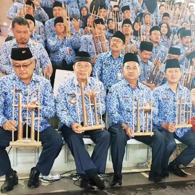 Wali Kota Bitung Terima Penghargaan di Istora