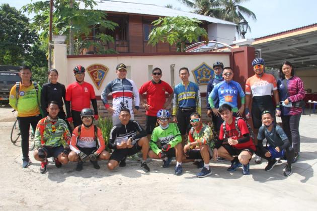 Danlantamal VIII Gowes Bersama Anggota Lantamal VIII