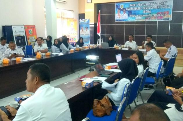 Rapat Penyusunan Laporan SDGs Oleh Bappelitbangda   