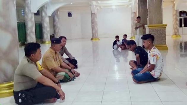 Usai Cekcok, Kakak Adik Didamaikan di Masjid 