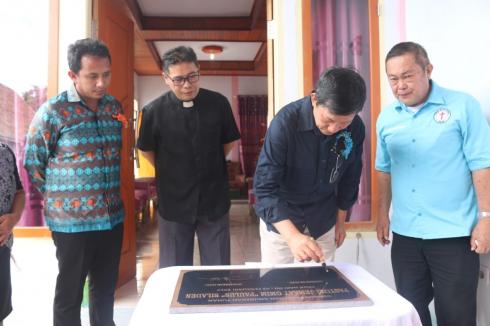 Gedung Pastori GMIM Paulus Siladen Bunaken Diresmikan