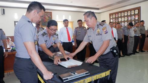 Polres Minahasa Tandatangani Pakta Integritas dan Penyerahan DIPA RKA-KL Tahun 2020