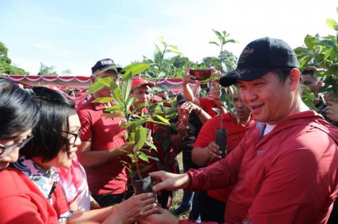 Wagub Canangkan Gerakan Mencintai Bumi ODSK