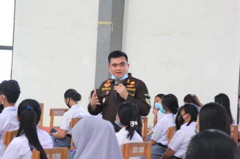 Kali Ini JMS Kejati Sulut Sambangi SMA Negeri 1 Kawangkoan