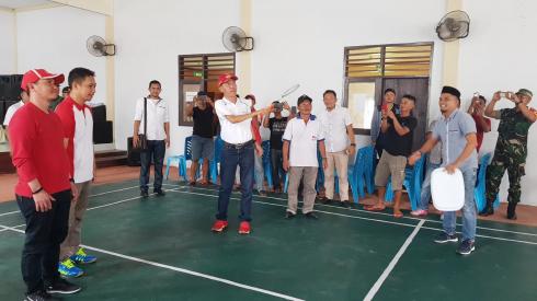 Bupati Bolsel Buka Kejuaraan Badminton Terbuka