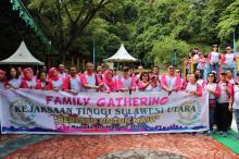 Tema Bersatu Untuk Maju Dipilih Dalam Family Gathering Kejati Sulut