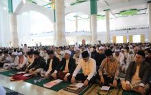 Wali Kota Shalat Idul Adha di Mesjid Agung Baitul Makmur