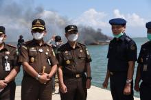Kejari Banda Aceh, Eksekusi Pemusnahan Barang Bukti Berupa 2 Unit Kapal