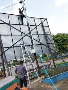 Dinas Kominfo Kotamobagu Pasang Wifi Gratis di Taman Kota