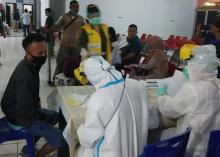 Ratuasan  Penumpang Tiba dipelabuhan,Pemkot Gelar Rapid Test