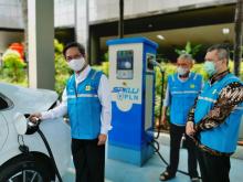 PLN Beri Diskon 30 Persen Bagi Pengguna Kendaraan Listrik